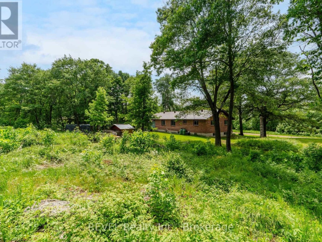 1515 LOVERING LINE, 