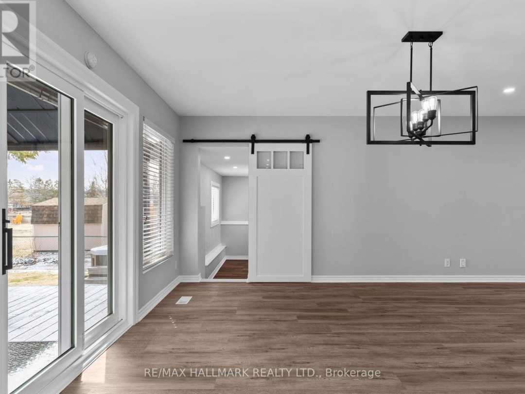 13 Pinetree Court, Lake Simcoe
