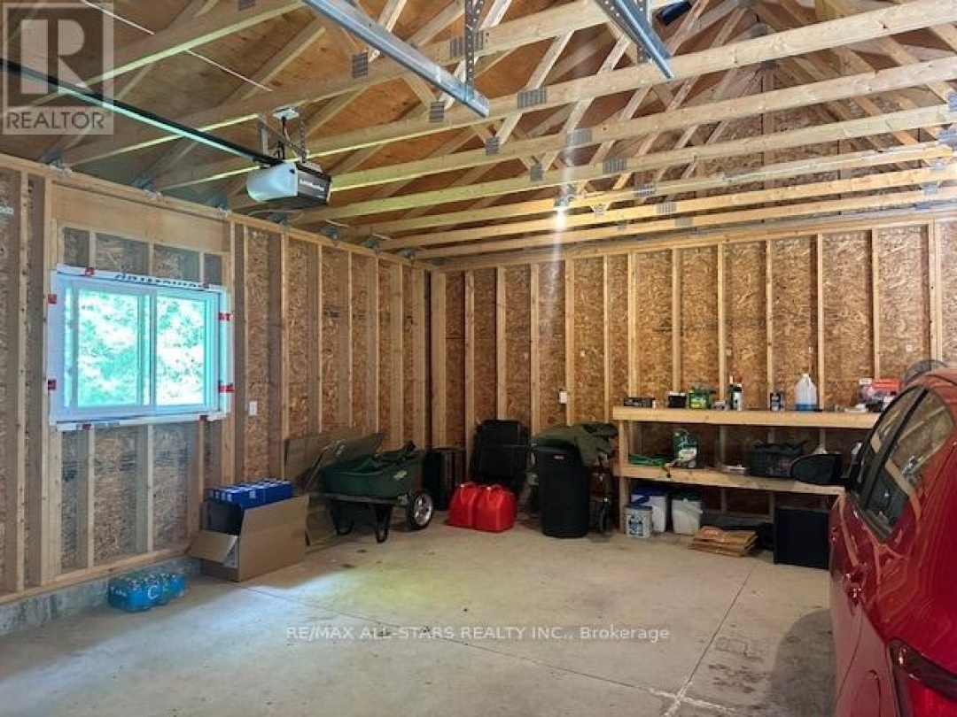 33 EDWINA DRIVE, 