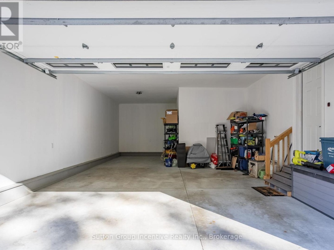 24 ST GEORGES COURT, 