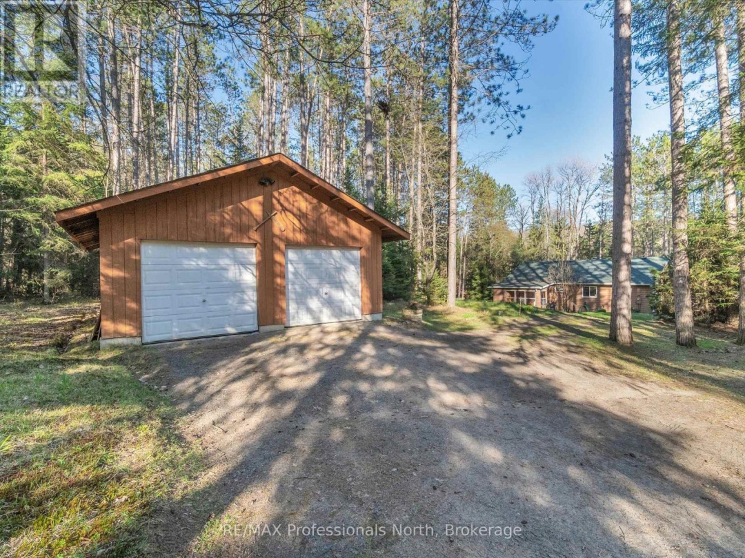 1273 Williamsport Road, Big East Lake