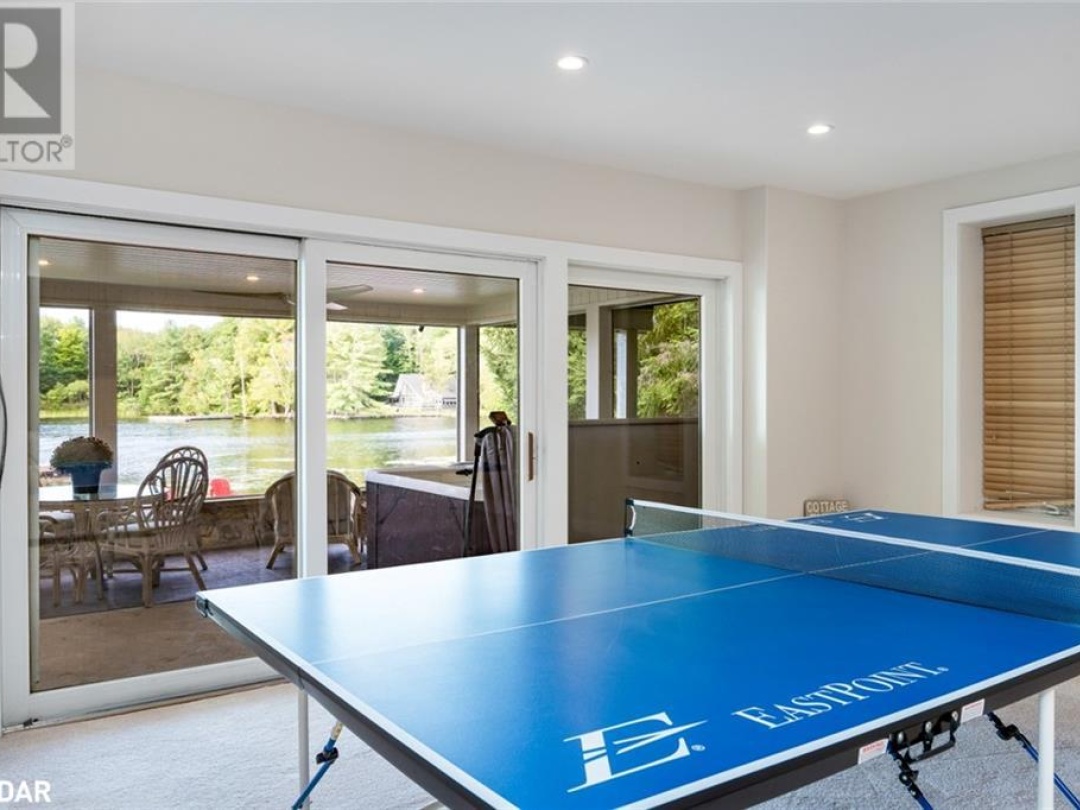 3352 Russell Drive, Gloucester Pool