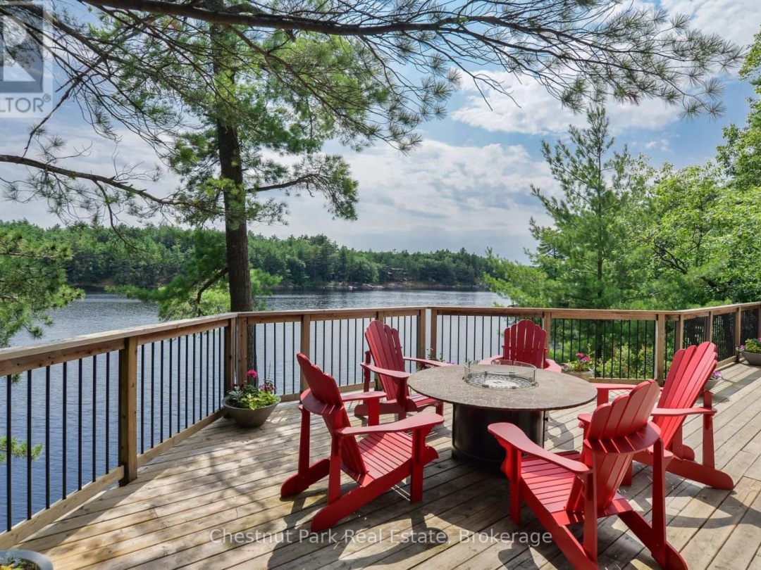 1049 Route 11 Road E, Kahshe Lake
