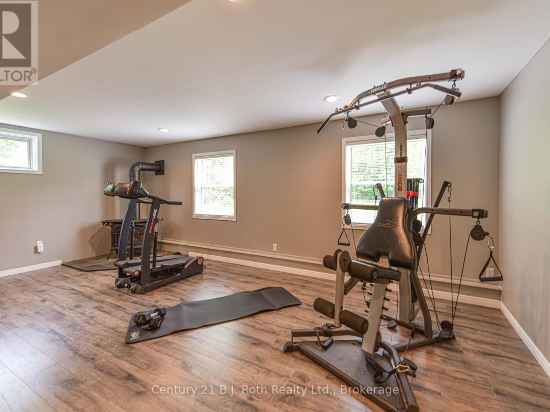 3516 Kirkfield Road, Dalrymple Lake