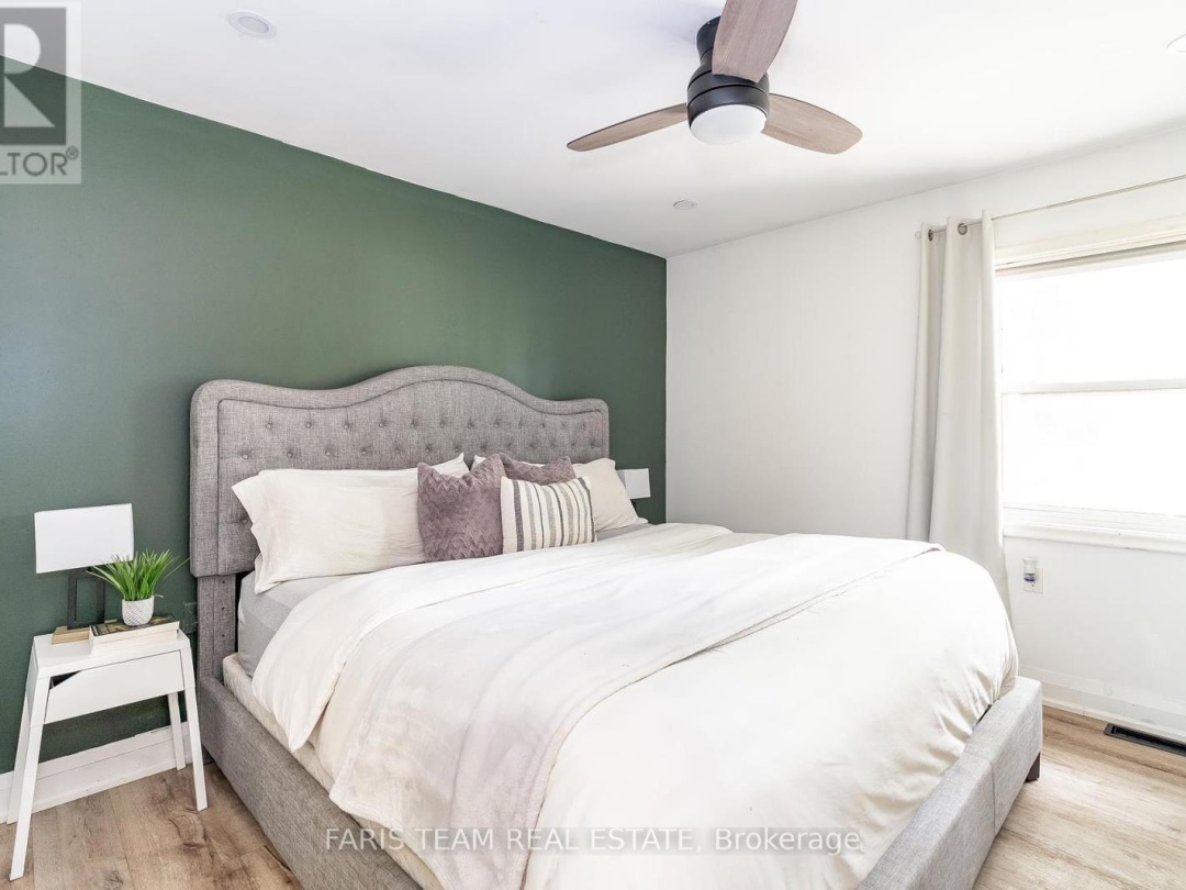 3274 MUSKOKA STREET, 