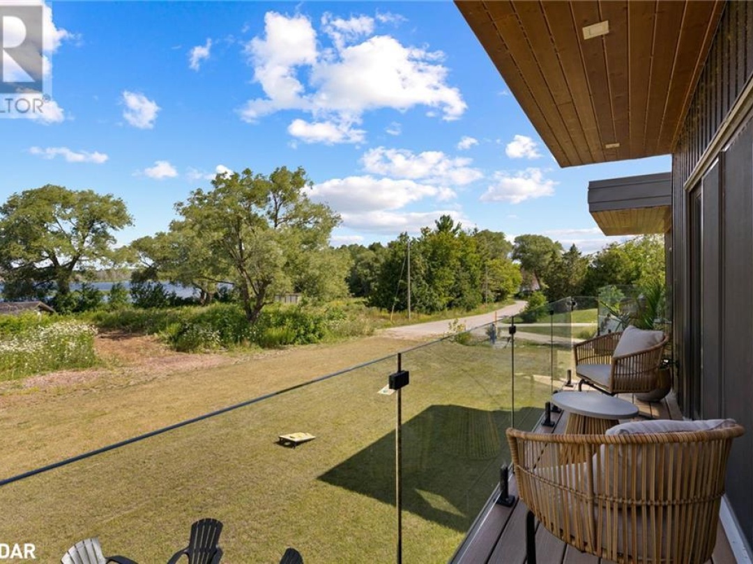 31 HEMLOCK Avenue, 