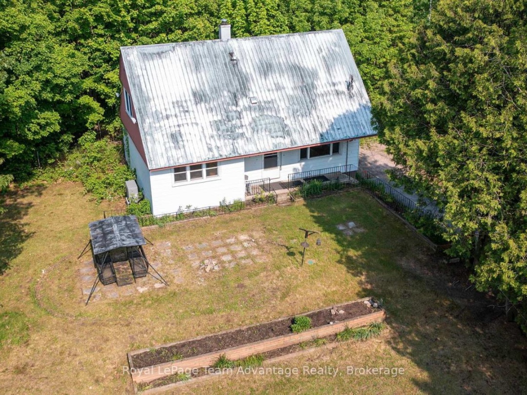 100 PARRY SOUND DRIVE, 