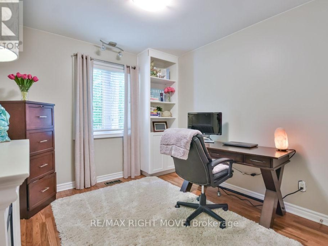 1011 TALBOT TRAIL, 