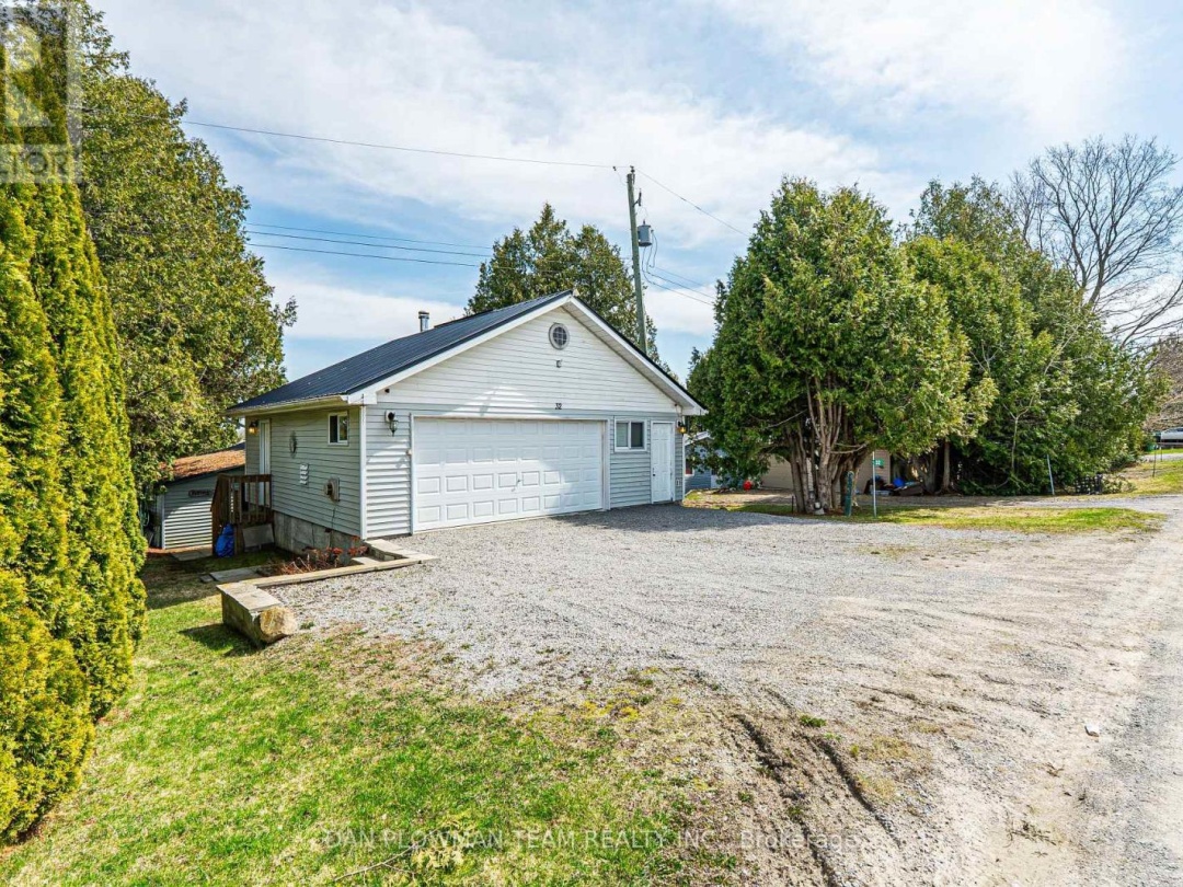 32 Beach Road, Lake Scugog