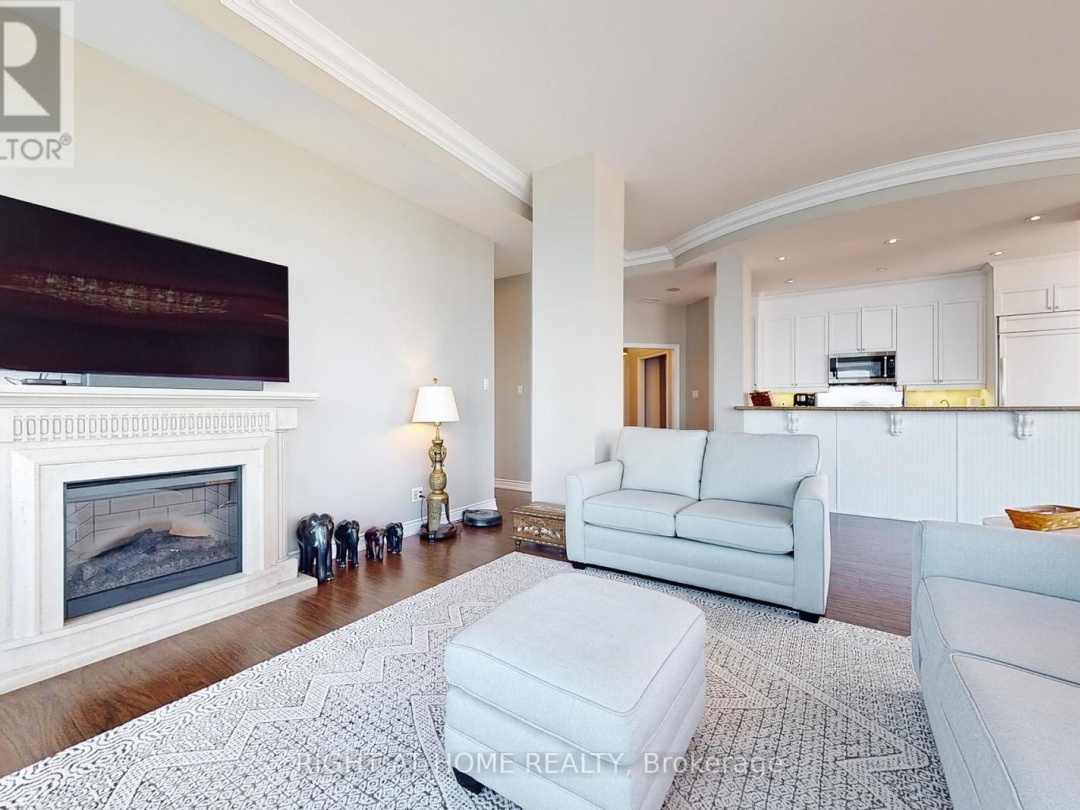 PH06 - 37 ELLEN STREET, 