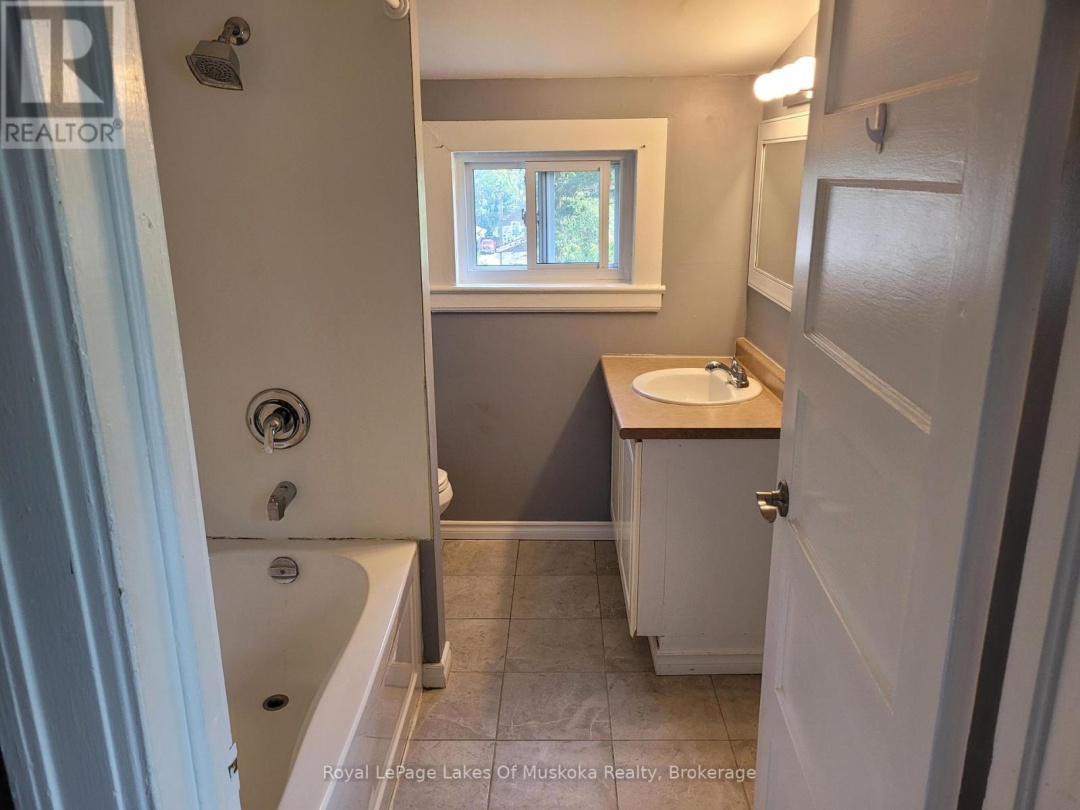 227 NOTTAWASAGA STREET, 