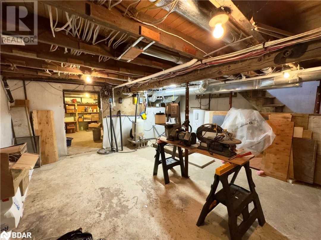 1894 Henrys Landing, Coldwater