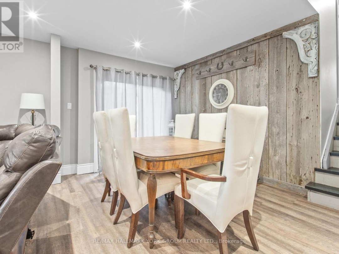 24115 Thorah Park Boulevard, Lake Simcoe