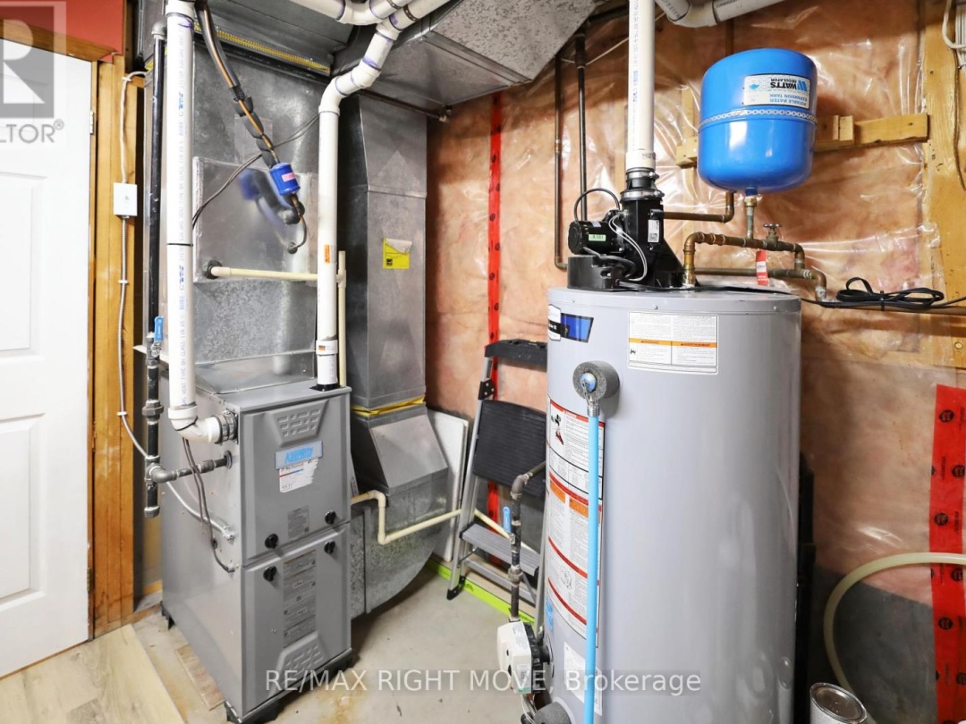 2900 LAKESIDE DRIVE, 