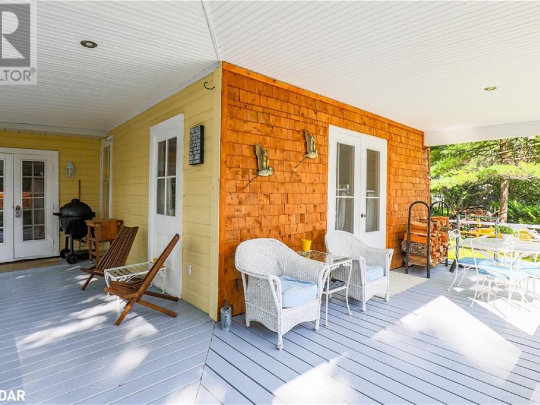 10 Sixth Street, Sturgeon Lake