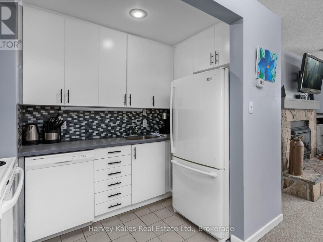 304 - 29 DEERHURST TENNISVIEW, 