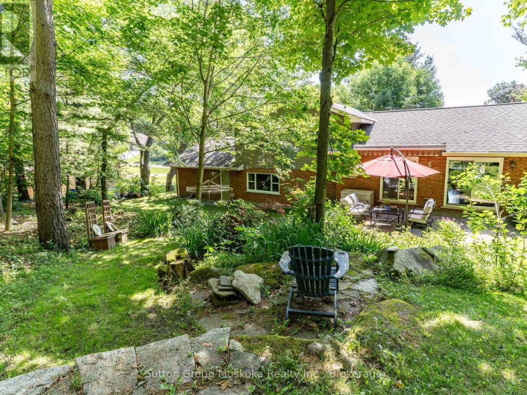 12 SILVER OAKS CRESCENT, 