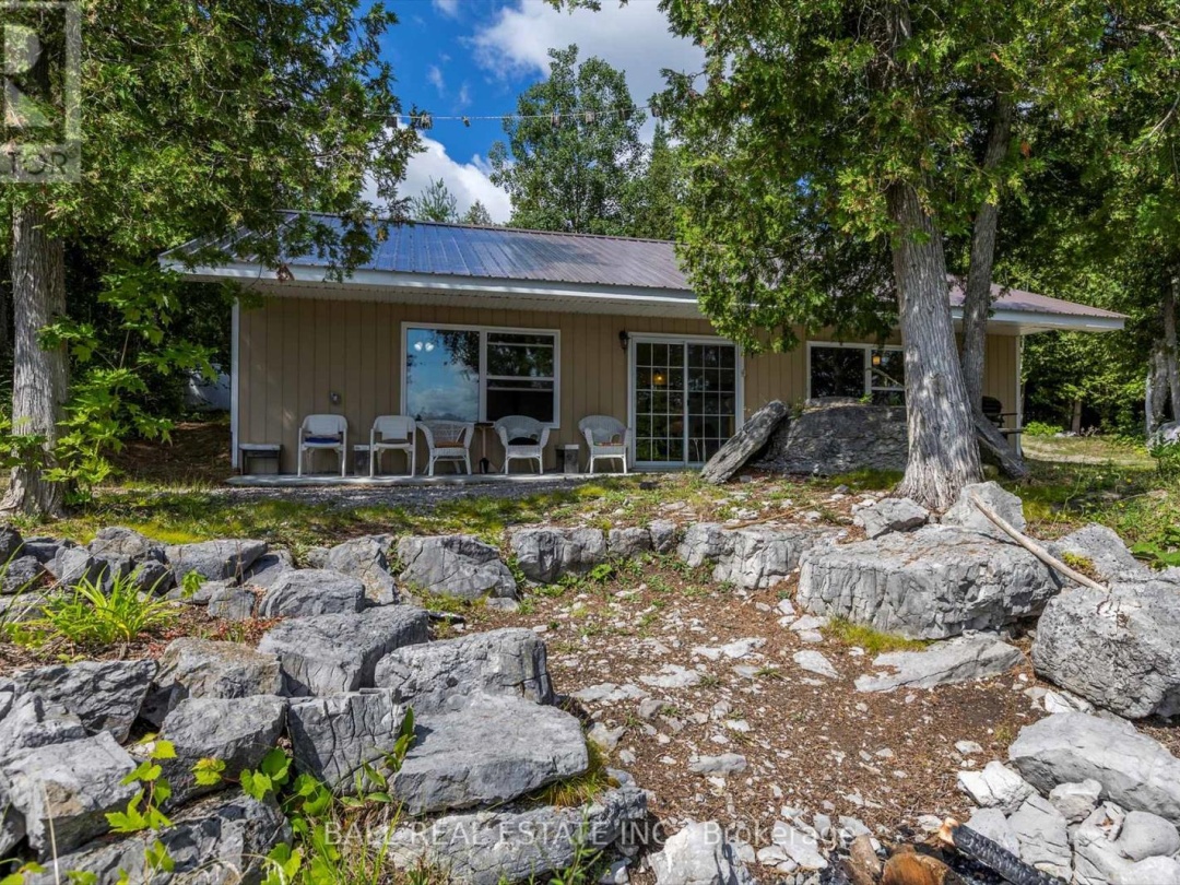 1330 COUNTY RD 49, 