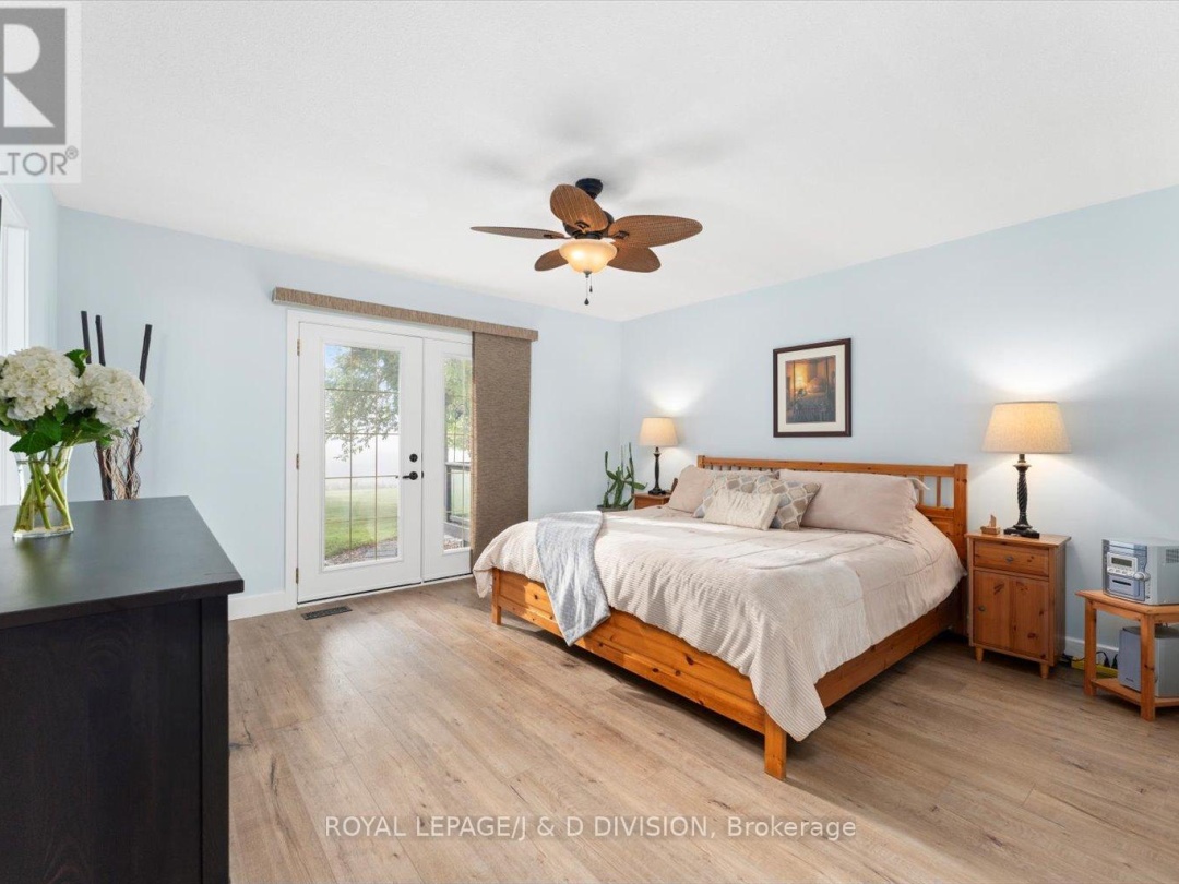 233 Bayshore Drive, Lake Simcoe