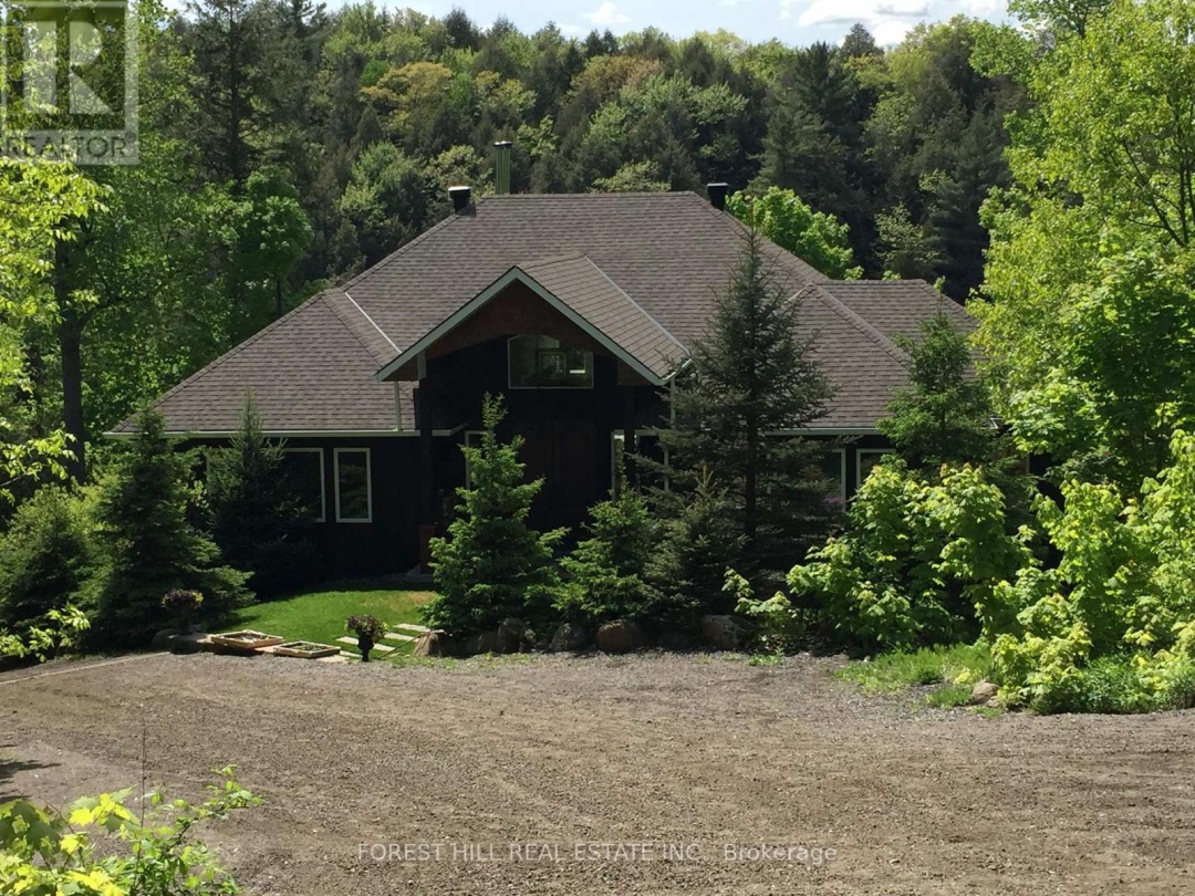 12 CARDINAL COURT, Manitouwabing Lake