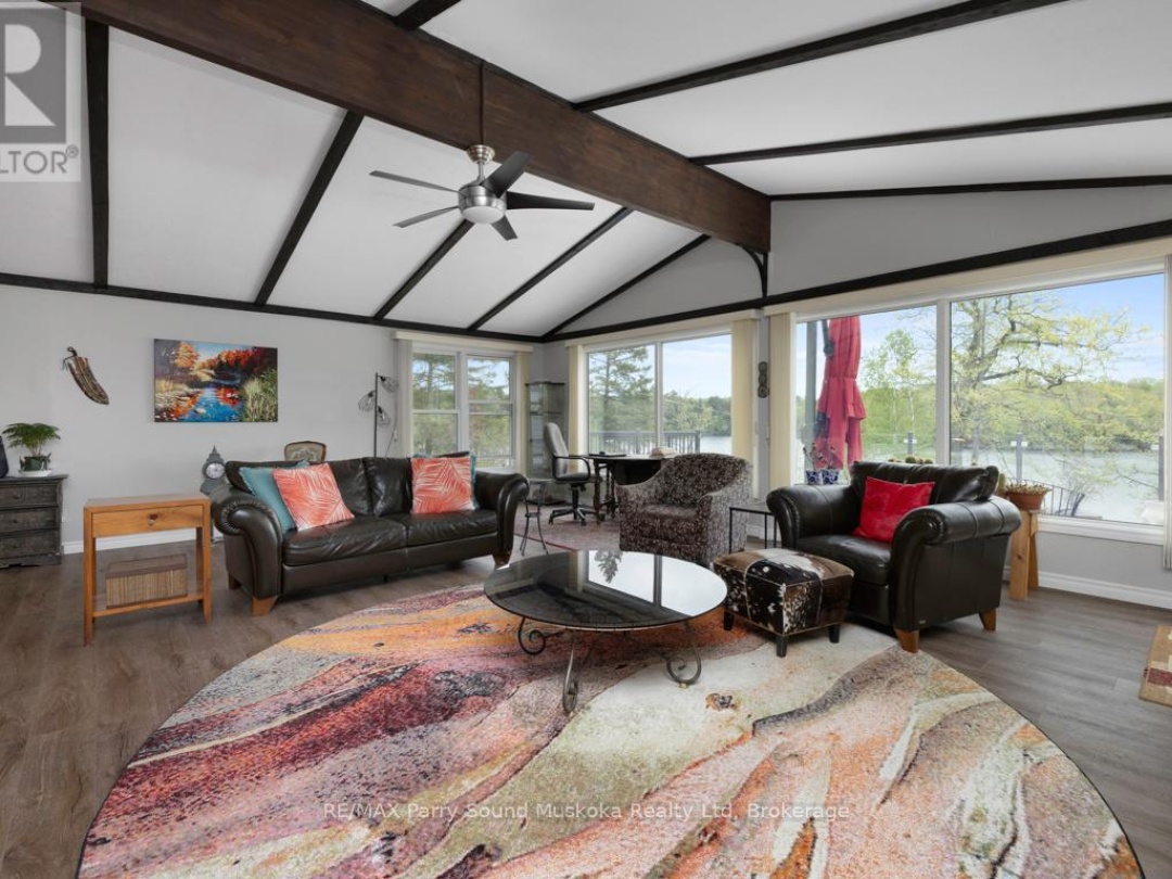 28 Lakeside Drive, Manitouwabing Lake