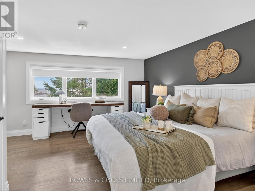 32 STURGEON GLEN ROAD, 