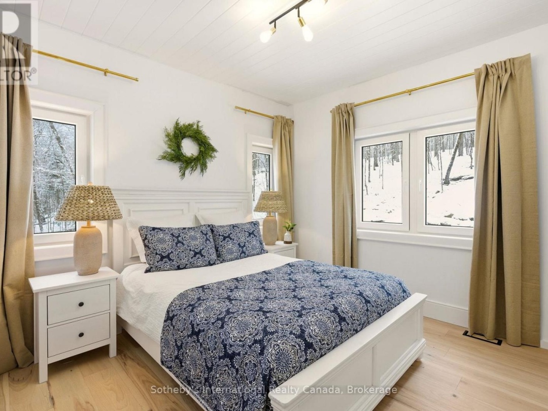 2435 RAVENSCLIFFE ROAD, 