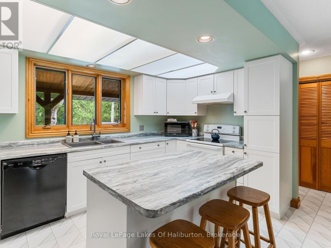1111 ELK DRIVE, Moose Lake