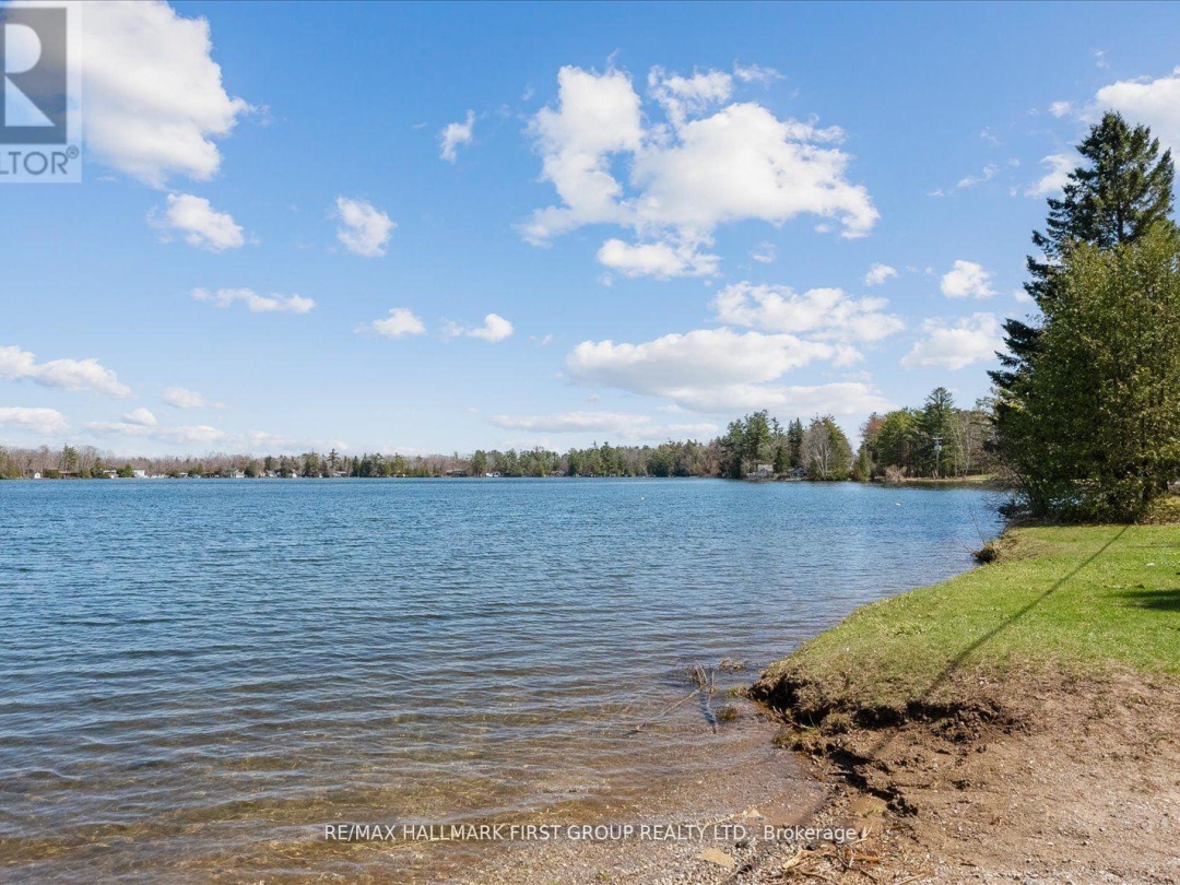 3070 Sparrow Lake Road S, Severn
