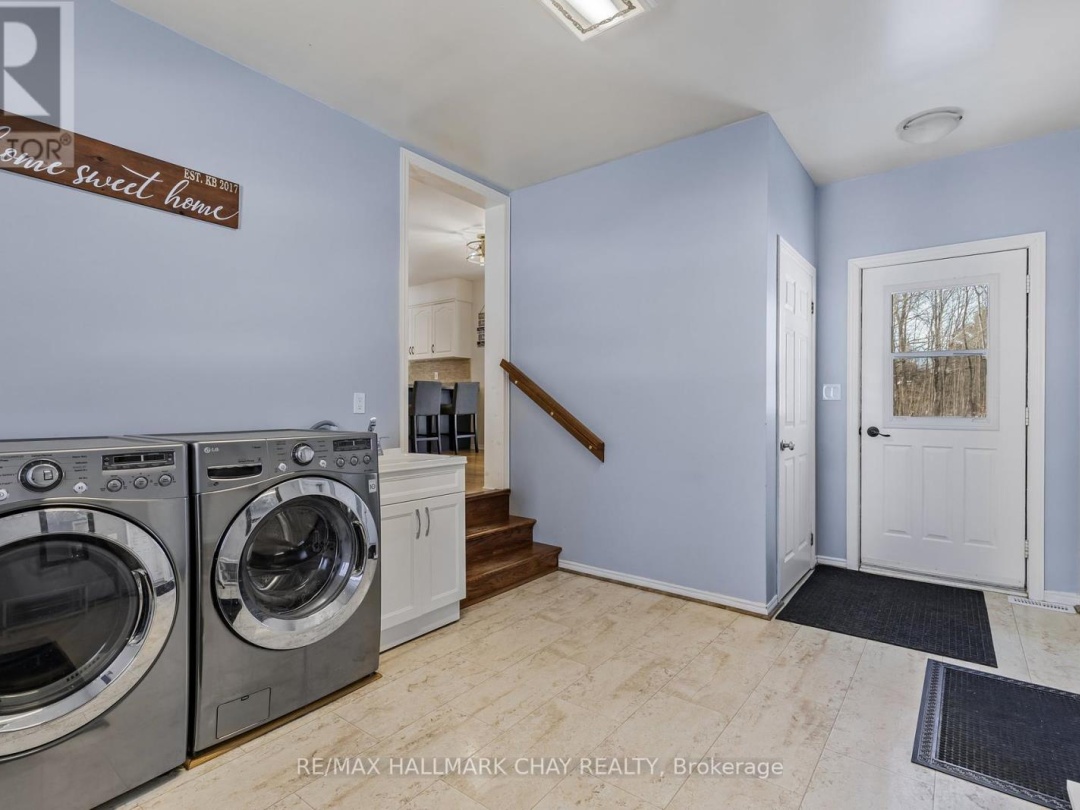 5810 Lowanda Lane, Ramara