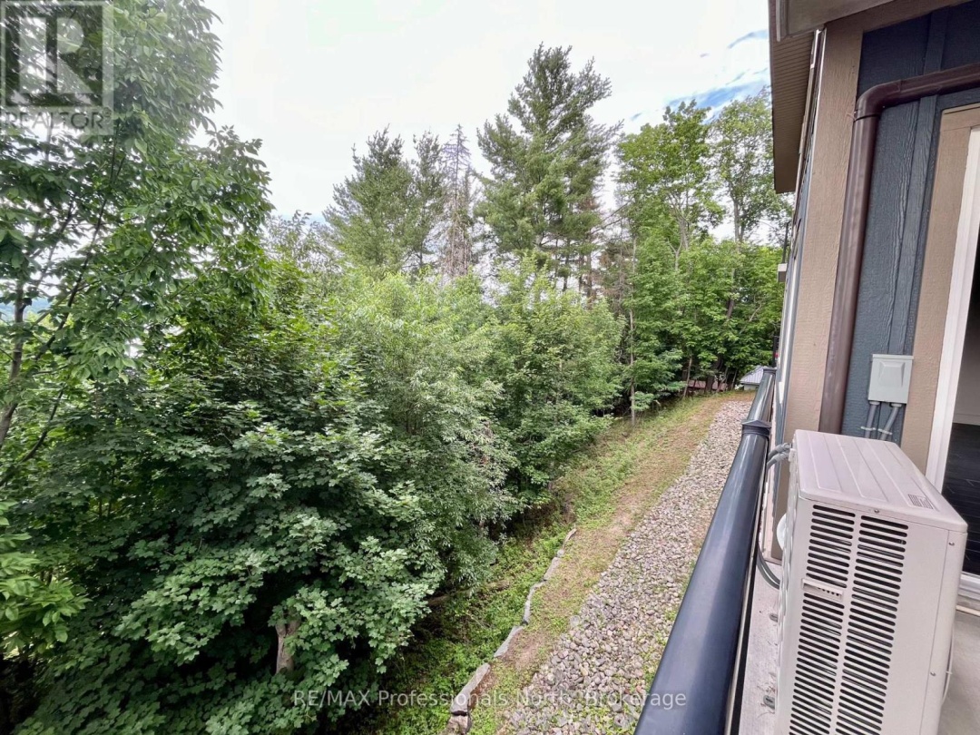 204 - 4 LAKE AVENUE, 