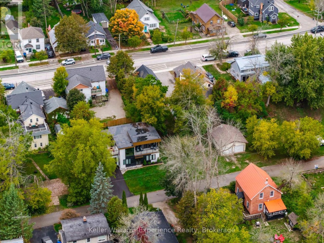 3355 MUSKOKA STREET, 