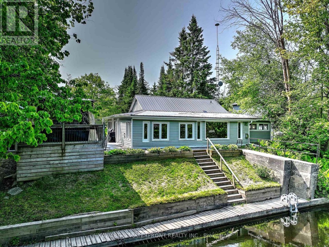 82 Kozy Kove Road, Burnt Lake