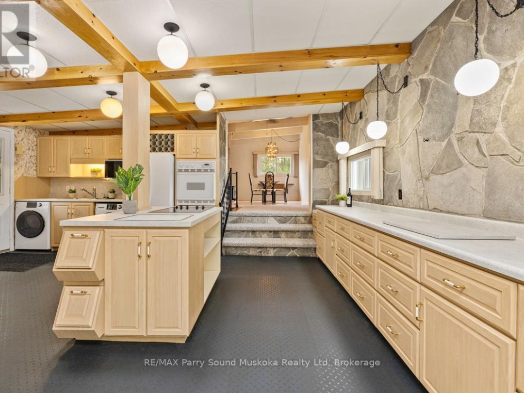 179 Manitou Drive, Manitouwabing Lake
