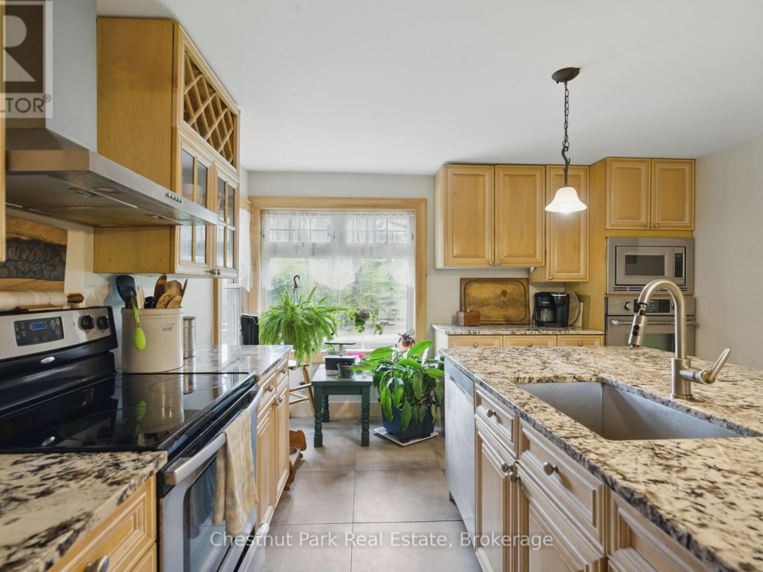 1258 RAVENSCLIFFE ROAD, 
