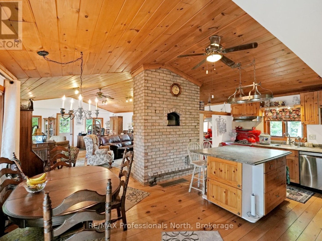 1191 Enterprise Drive, Contau Lake