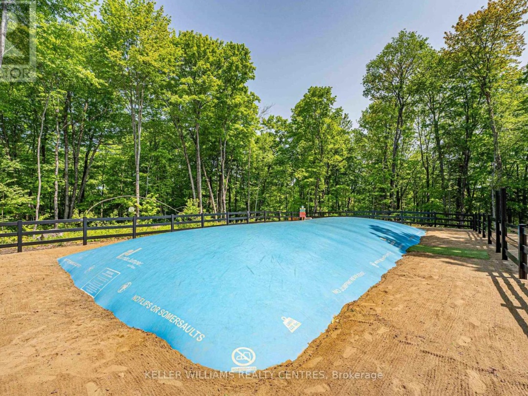 #38 Lakeridge 1047 Bonnie Lake Camp Road, Bracebridge (Macaulay)