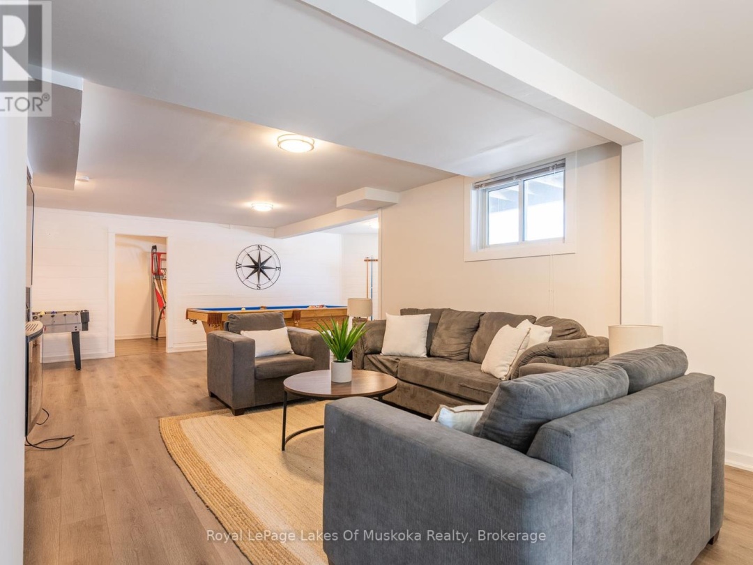 1420 Limberlost Road, Pell Lake
