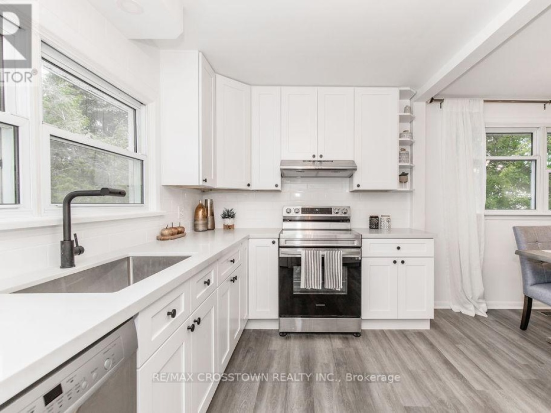 3495 BRENNAN LINE, 
