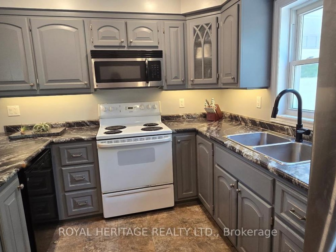34 PRINCE STREET W, 