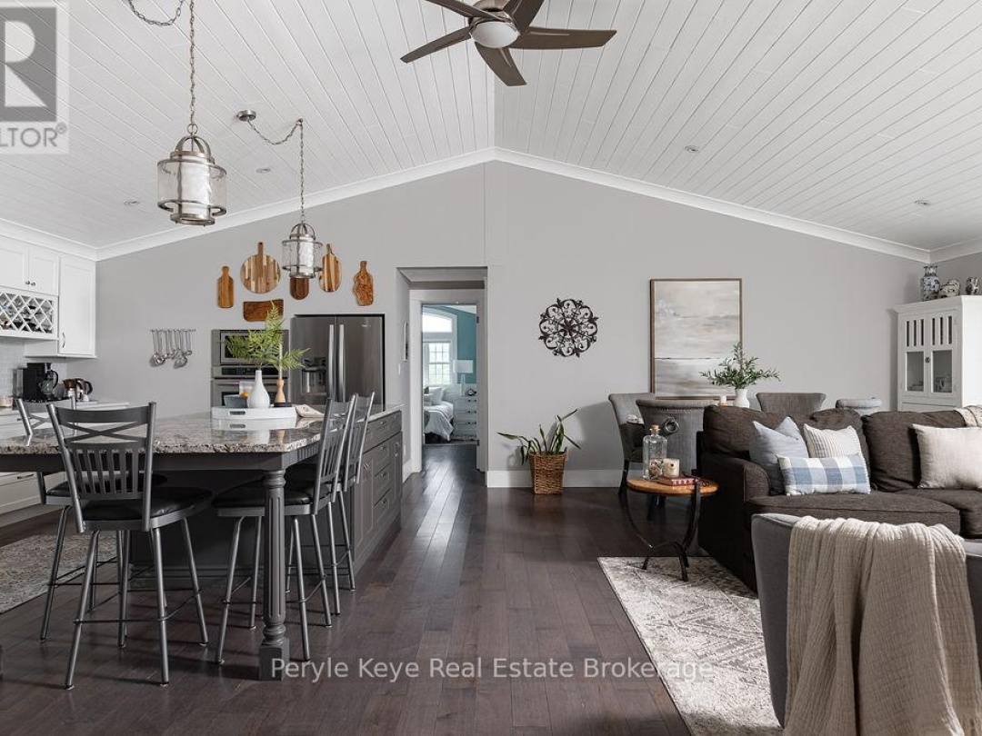 118 ROBIN ROAD, 