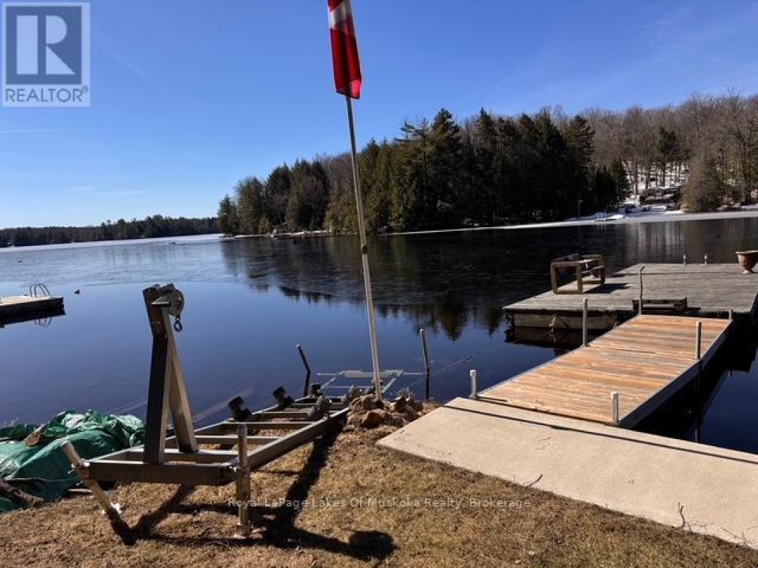 1019 Lakeshore Road N, Leech Lake