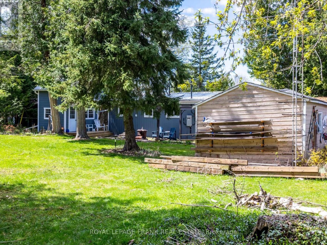 8 DAISY TRAIL, Sturgeon Lake