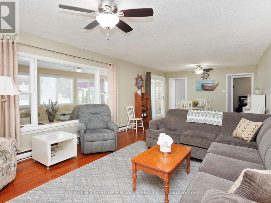 11 LAKEVIEW CRESCENT, 