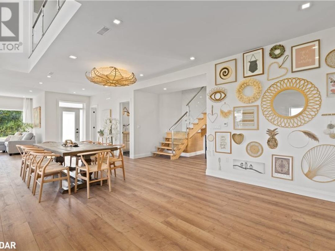 31 HEMLOCK Avenue, 