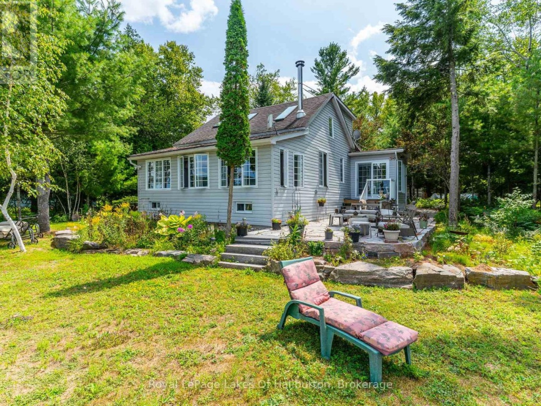1049 NINATIGO LANE, Maple Lake