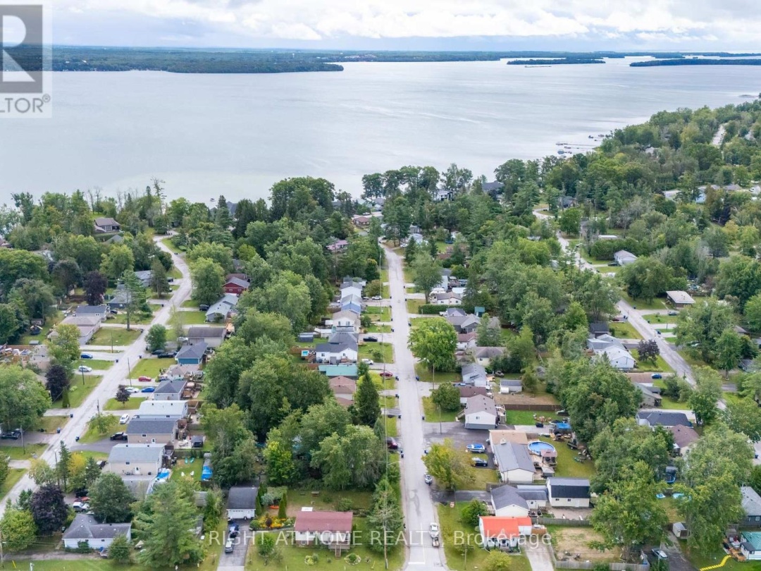 3392 CORONATION AVENUE, 