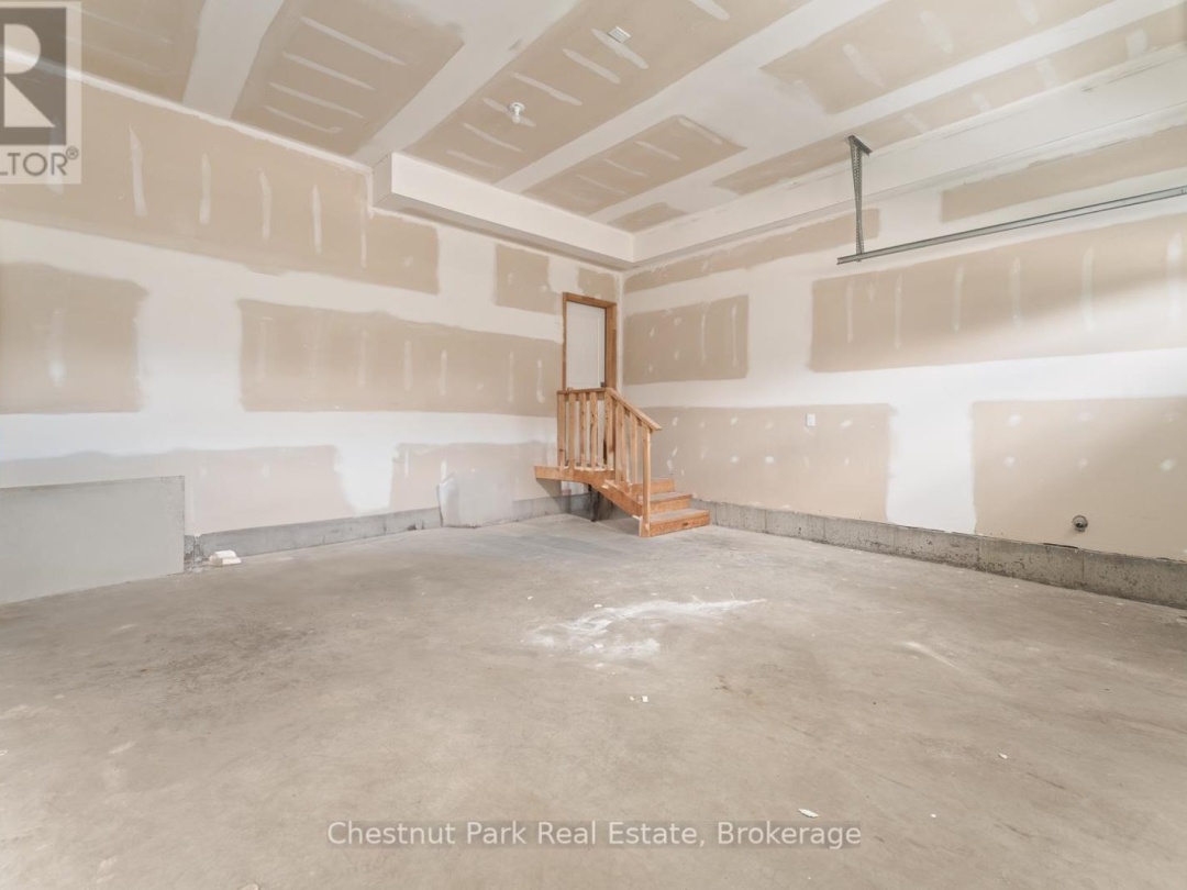 6 TURNBERRY COURT, 