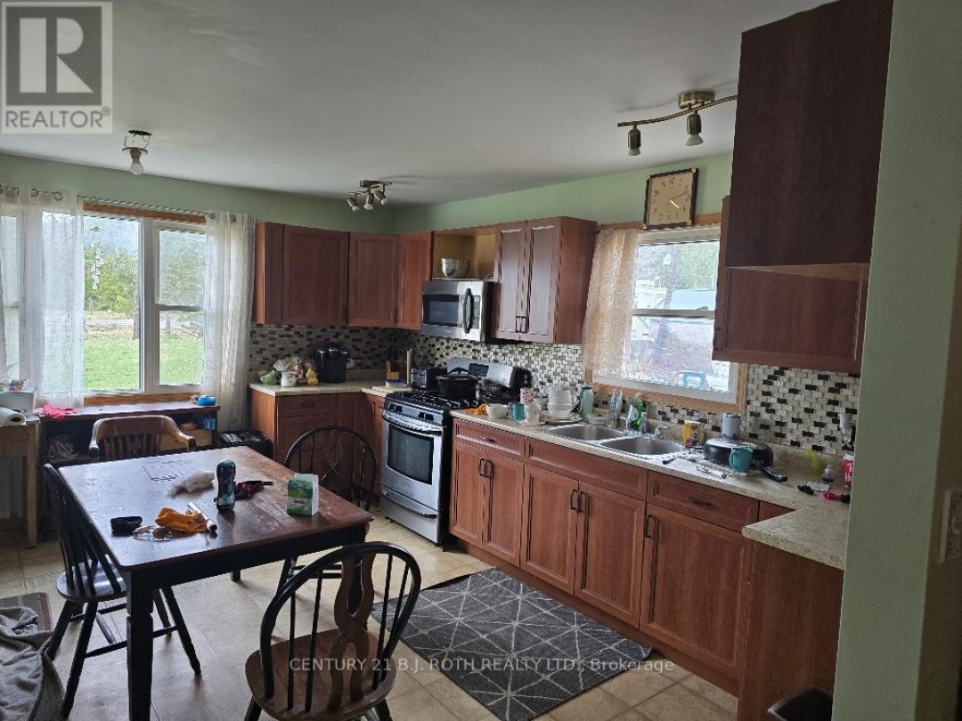 2438 UHTHOFF LINE, 