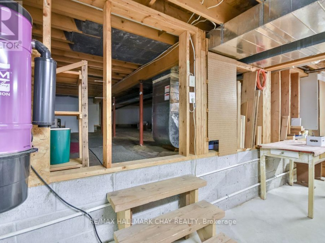 5566 Gray's Bay Road, Lake Couchiching